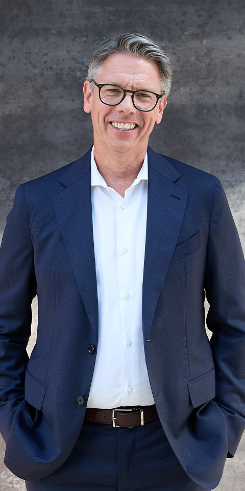 Dr. Marc Henze