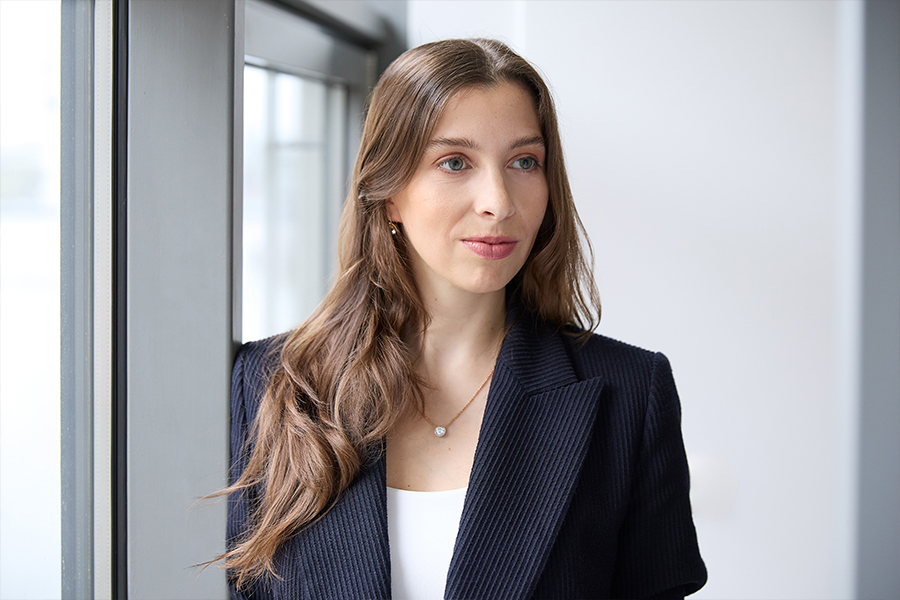 Luebke-Nicola-Office-Moods-900x600_2025